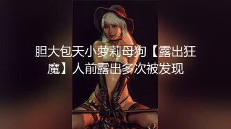 在朋友的家庭影院3P健美选手